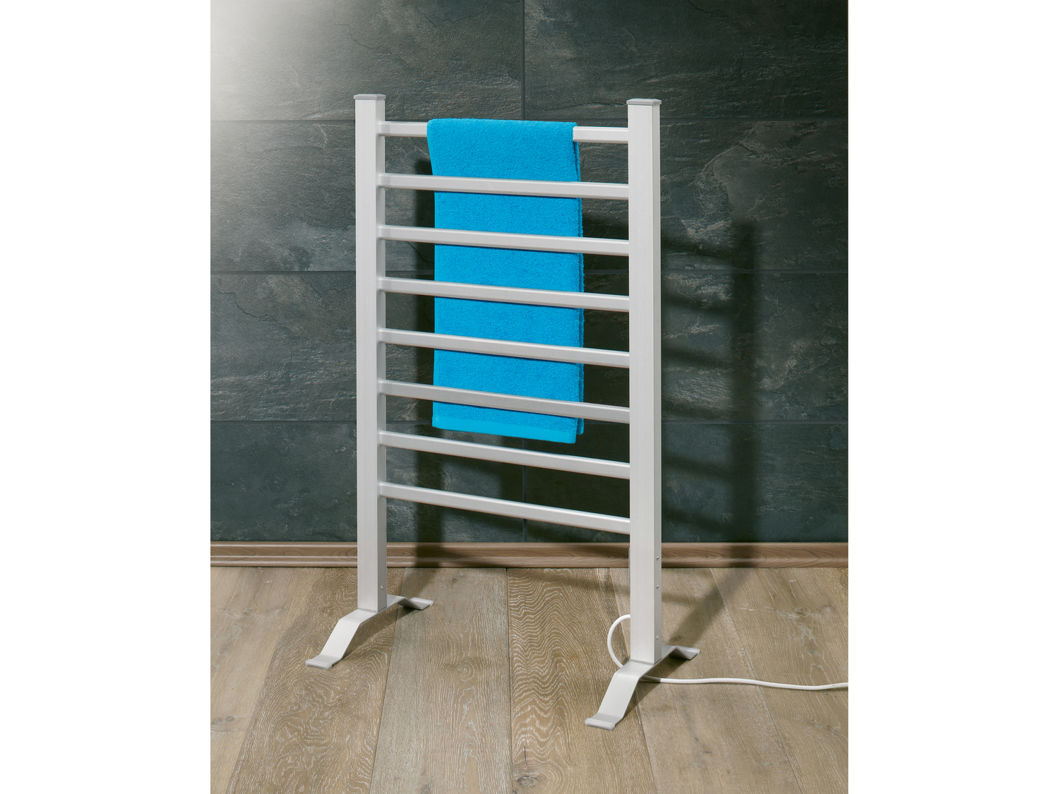 Termoarredo elettrico Silvercrest, prezzo 49.00 €
- Interruttore ON/OFF
- ...