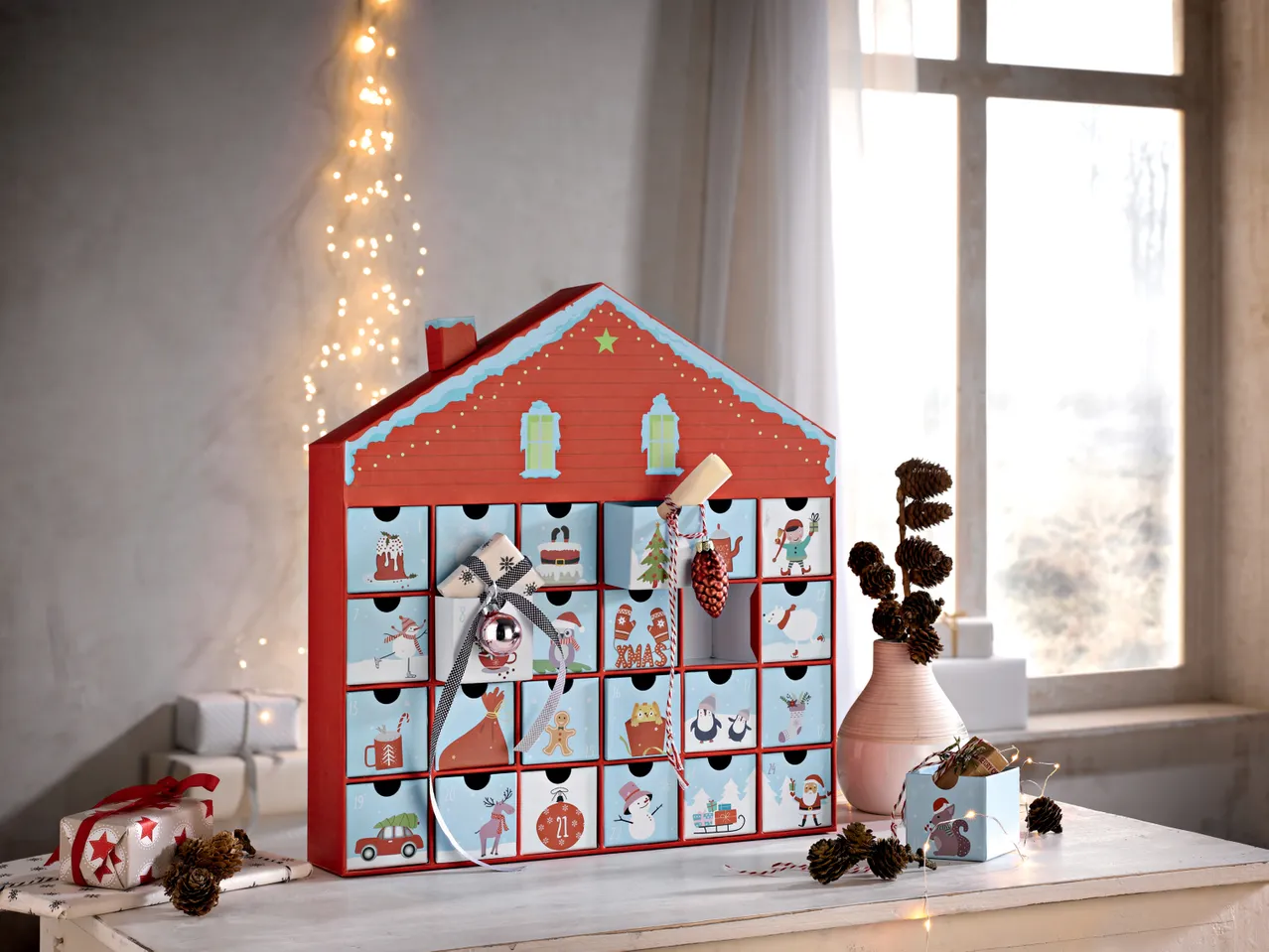 Calendario dell'Avvento con cassetti , prezzo 7.99 EUR
Calendario dell'Avvento ...