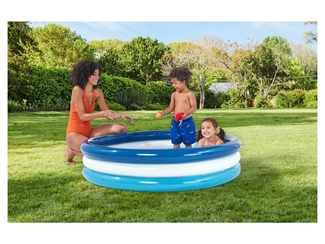 Poltrona da spiaggia o piscina gonfiabile , prezzo 11.99 EUR