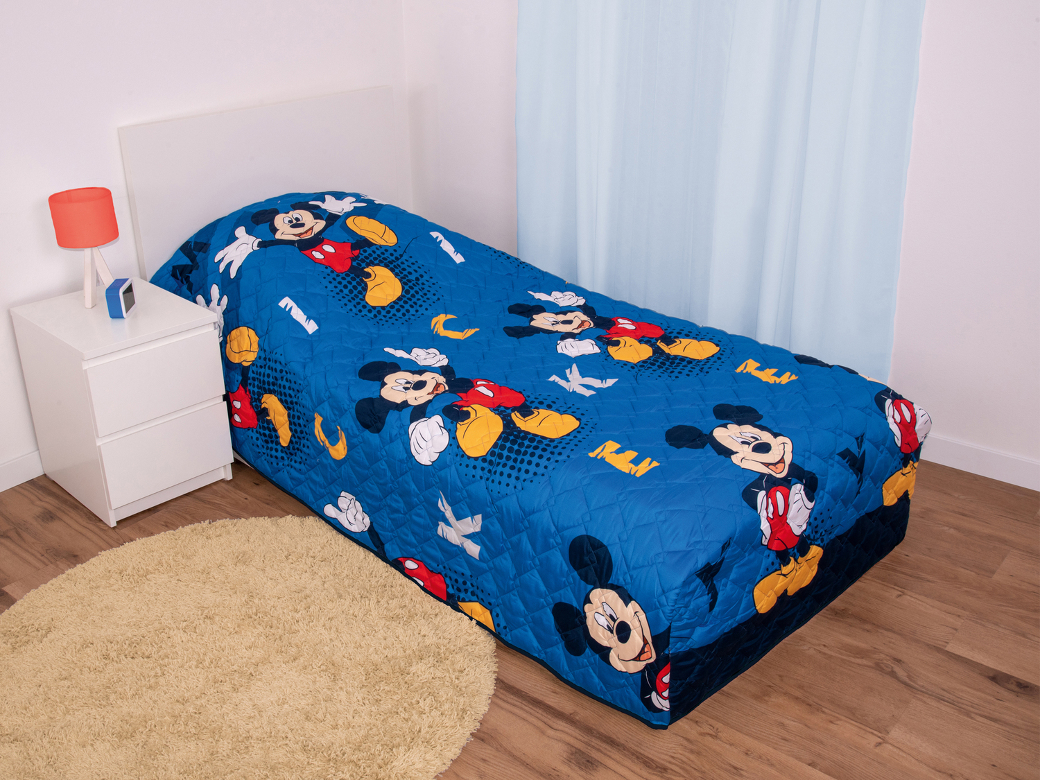 Copriletto per bambini Star Wars, prezzo 19.99 € 
170 x 260 cm 
- Double-face
Caratteristiche ...
