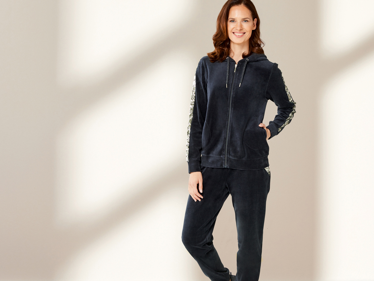 Tuta da donna Esmara, prezzo 14.99 €
Misure: S-L
Taglie disponibili
Caratteristiche ...
