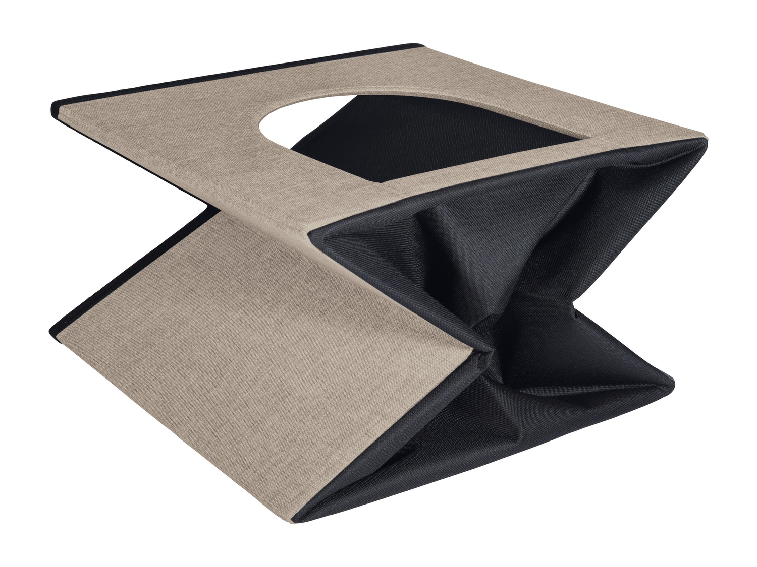 Pouf con cuccia per gatti Zoofari, prezzo 12.99 €
- 37,5 x 38 x 37,5 cm (L x ...