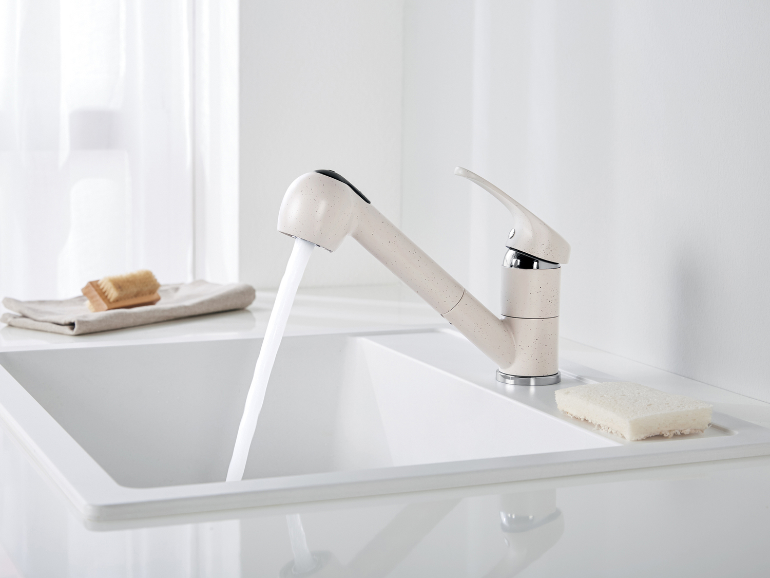 Miscelatore con doccetta estraibile Livarno, prezzo 29.99 €
- Doccetta ...