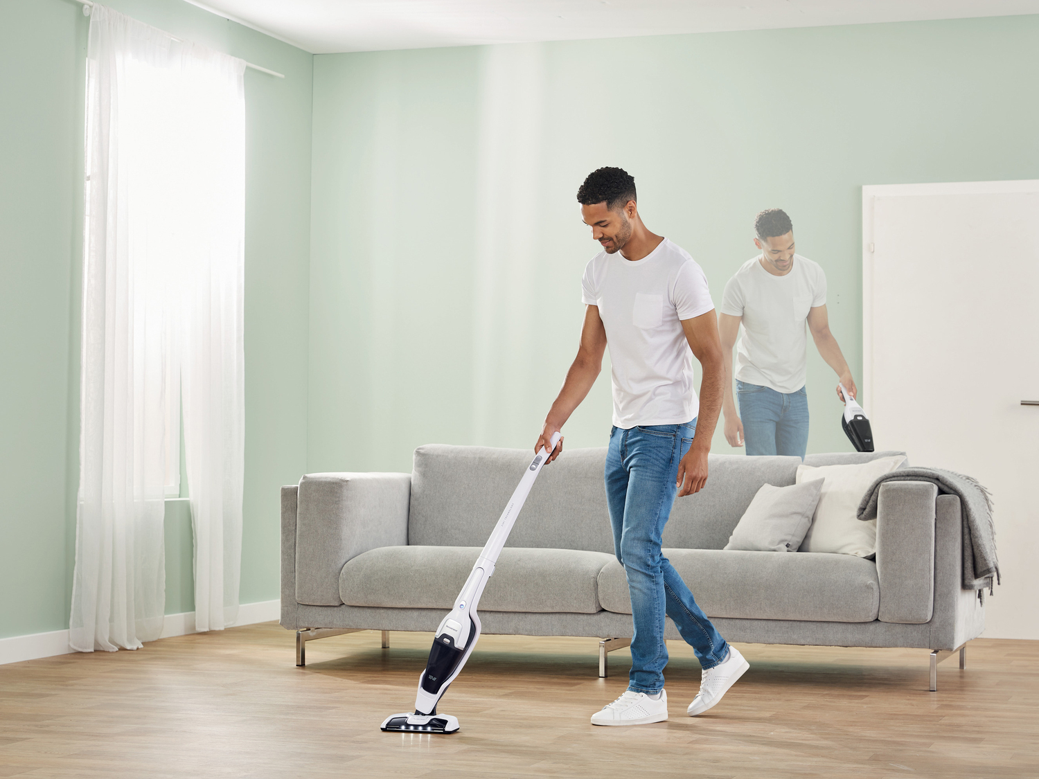 Scopa elettrica ricaricabile 2 in 1 Silvercrest, prezzo 59.00 €
- Tecnologia ...