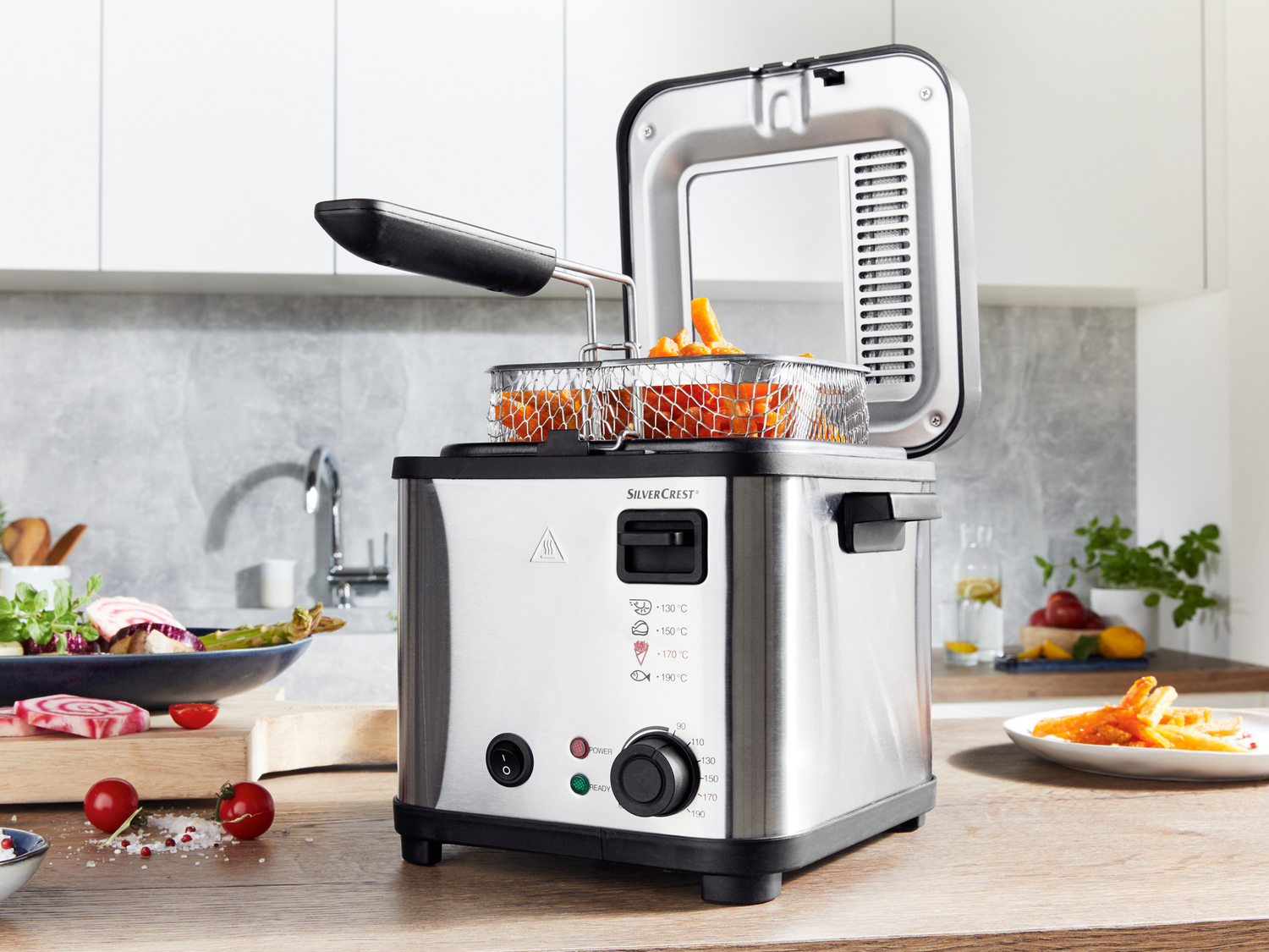 Mini friggitrice Silvercrest Kitchen Tools, prezzo 19.99 €
In acciaio ...