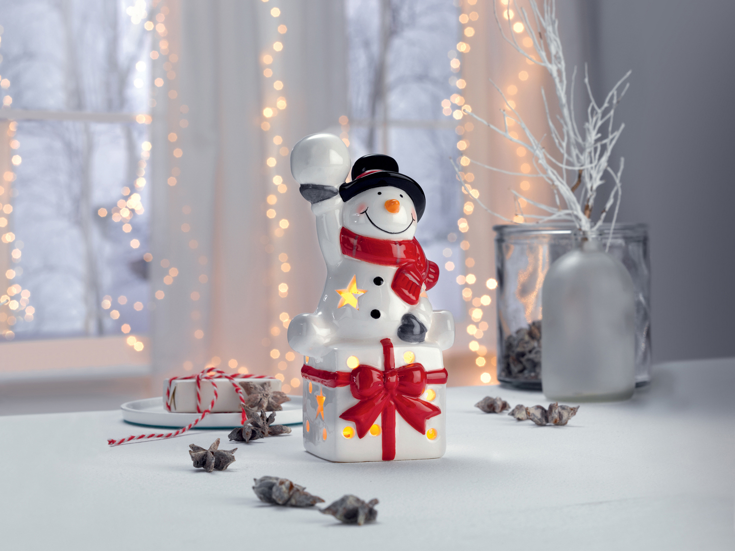 Figura natalizia a LED Melinera, prezzo 4.99 €
- In ceramica
- Luce bianca ...