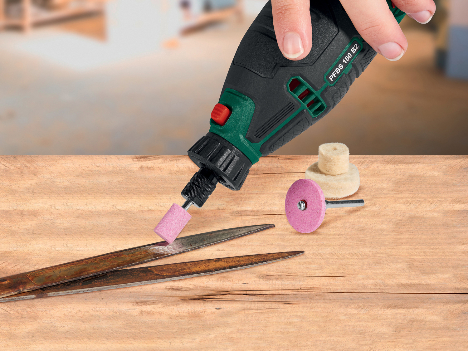 Levigatrice a penna multifunzione Parkside PFBS 160 B2, prezzo 17.99 €
- Motore ...