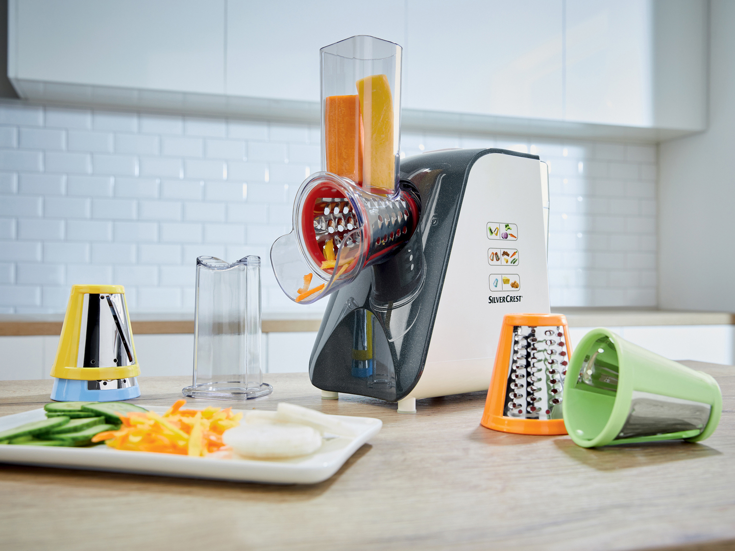 Grattugia elettrica Silvercrest Kitchen Tools, prezzo 27.99 €
5 in 1 ...